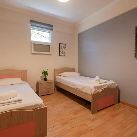 Apartment Sweet By Rentalspro - Nea Moudania